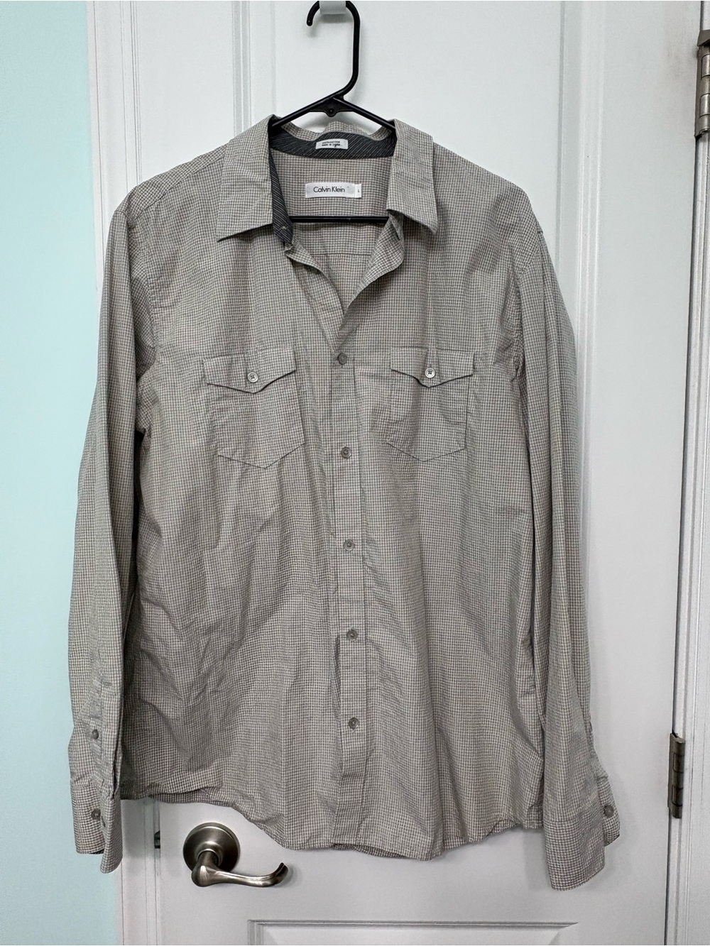 Calvin Klein Men's Button-Down Shirt in Light Gray Micro-Check